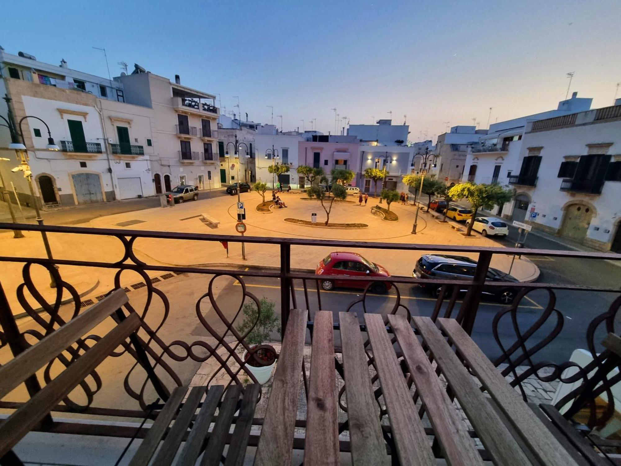 Dimora Trinity - Central Rooms Polignano a Mare Exterior photo